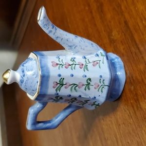 Mini Tea pot decoration from Italy ❤️Hostess Pick